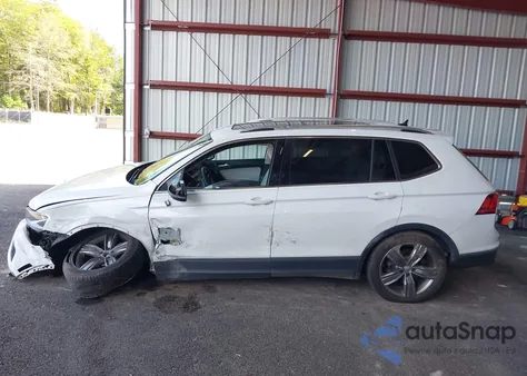 2021 Volkswagen Tiguan 2.0T Se/2.0T Se R-Line Black/2.0T Sel из США, поврежденный, VIN 3VV2B7AX1MM024173